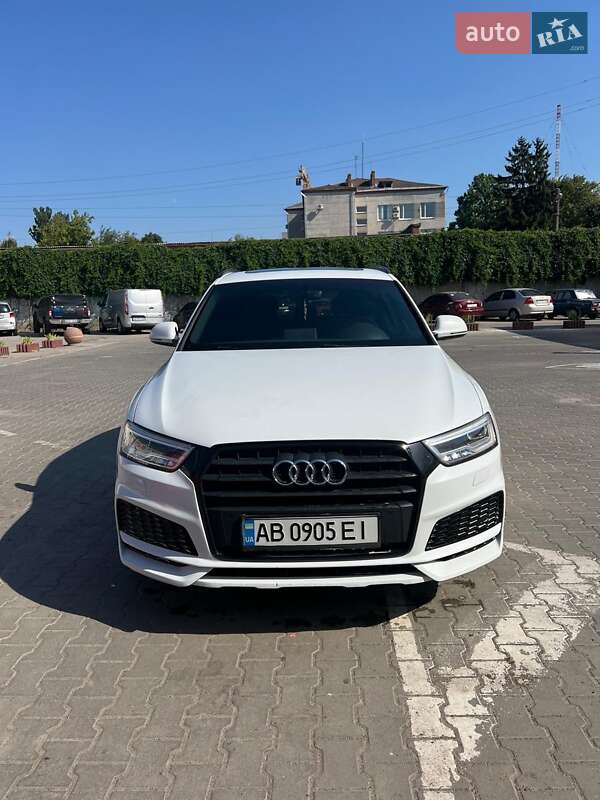 Внедорожник / Кроссовер Audi Q3 2018 в 