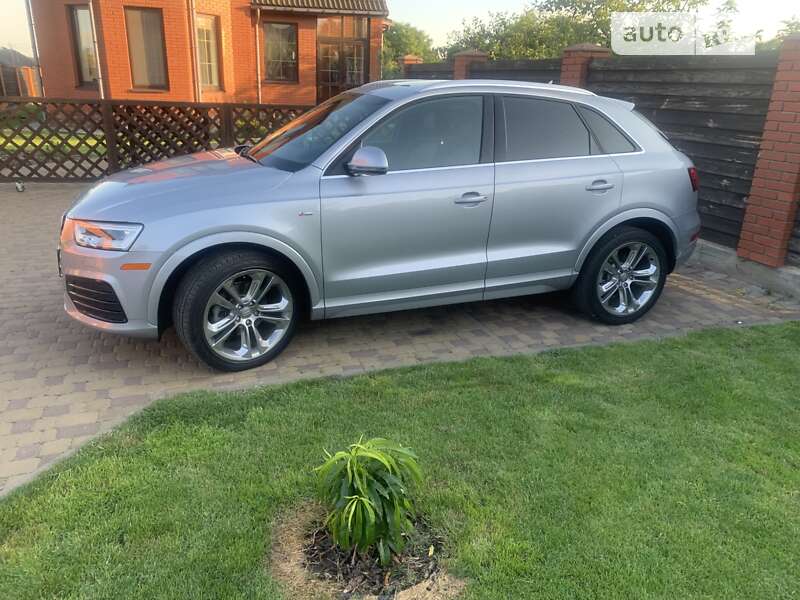 Позашляховик / Кросовер Audi Q3 2017 в Києві