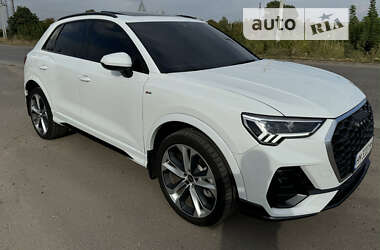 Внедорожник / Кроссовер Audi Q3 2022 в Сумах