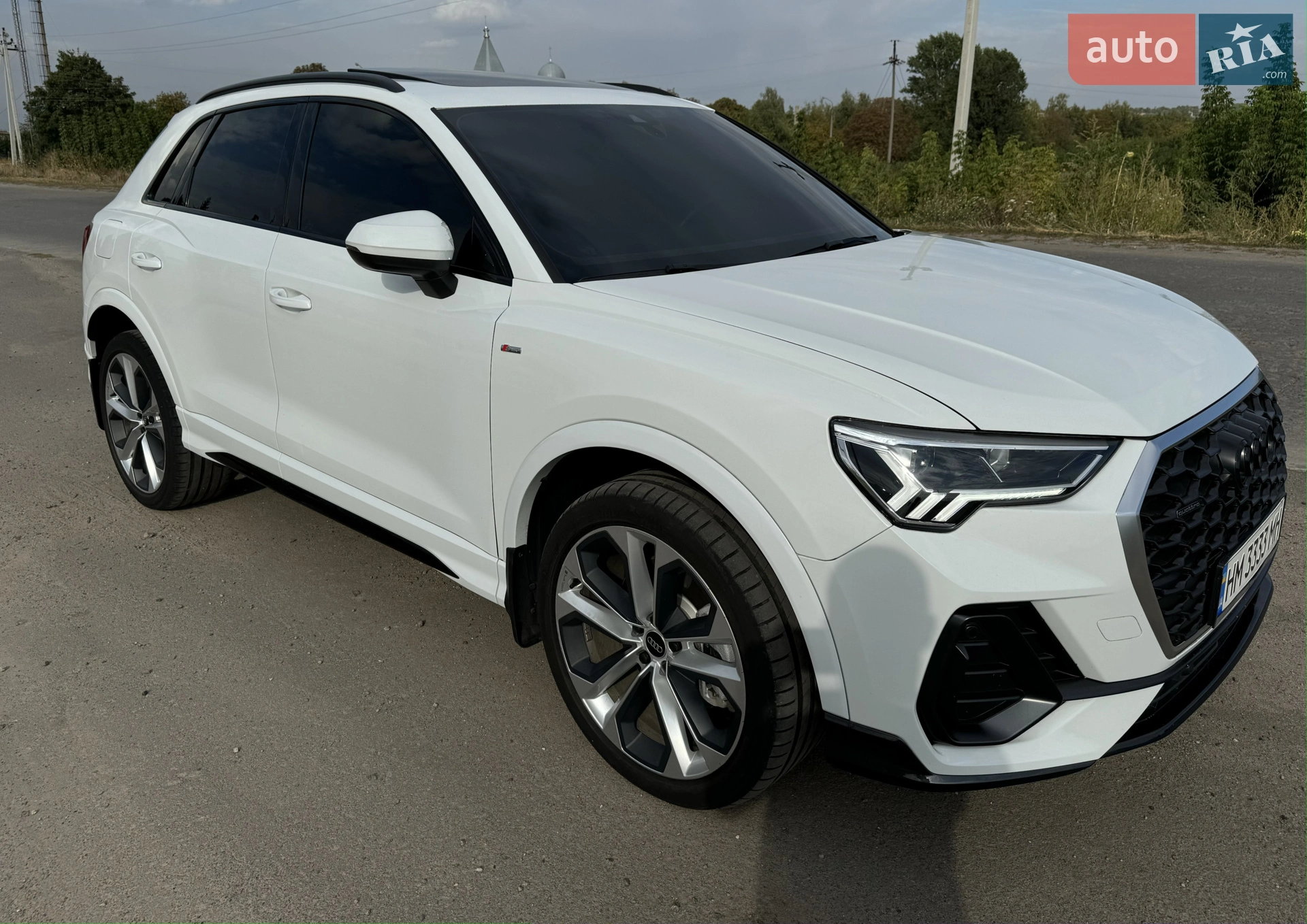 2022 Audi Q3 - фото 1