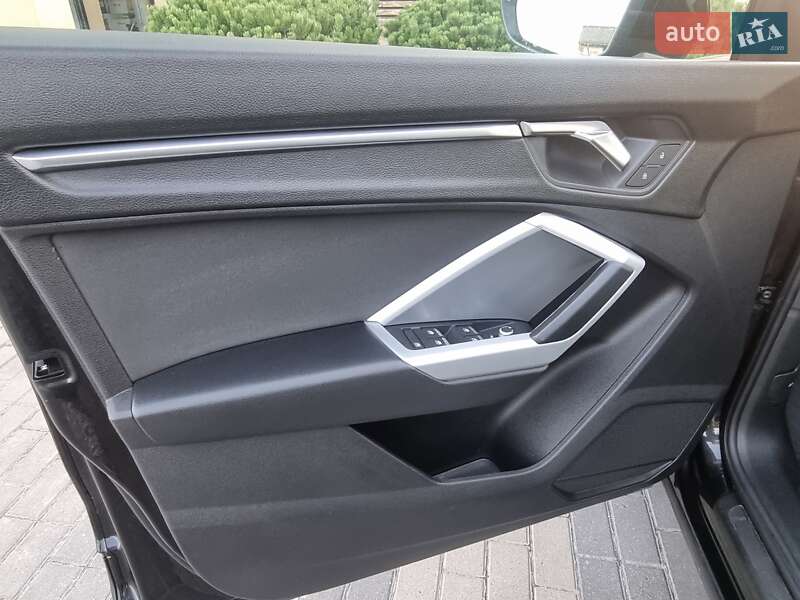 Внедорожник / Кроссовер Audi Q3 2020 в Львове фото 11 Внедорожник / Кроссовер Audi Q3 2020 в Львове