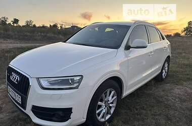 Позашляховик / Кросовер Audi Q3 2012 в Дніпрі