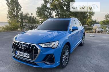 Внедорожник / Кроссовер Audi Q3 2019 в Днепре