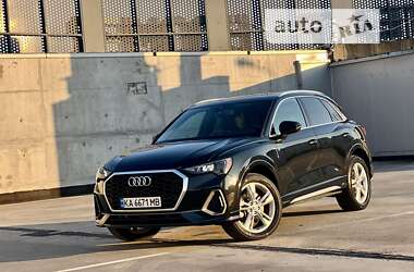 Внедорожник / Кроссовер Audi Q3 2020 в Киеве