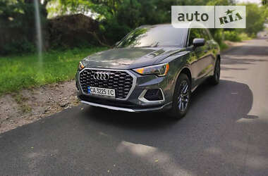 Внедорожник / Кроссовер Audi Q3 2019 в Ивано-Франковске