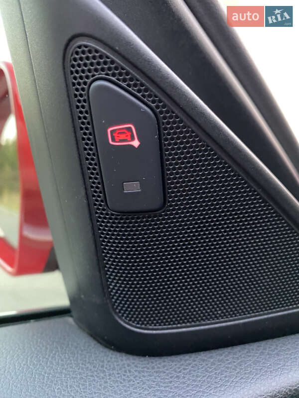 Позашляховик / Кросовер Audi Q3 2015 в Харкові