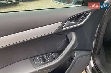 Внедорожник / Кроссовер Audi Q3 2017 в 