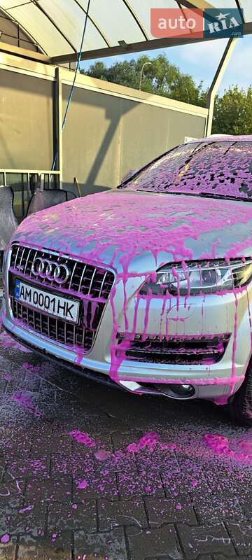 Внедорожник / Кроссовер Audi Q3 2012 в Звягеле