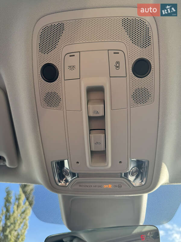 Внедорожник / Кроссовер Audi Q3 2021 в Киеве