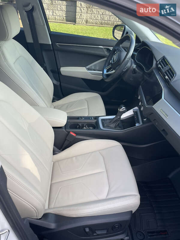 Внедорожник / Кроссовер Audi Q3 2021 в Ровно фото 29 Внедорожник / Кроссовер Audi Q3 2021 в Ровно