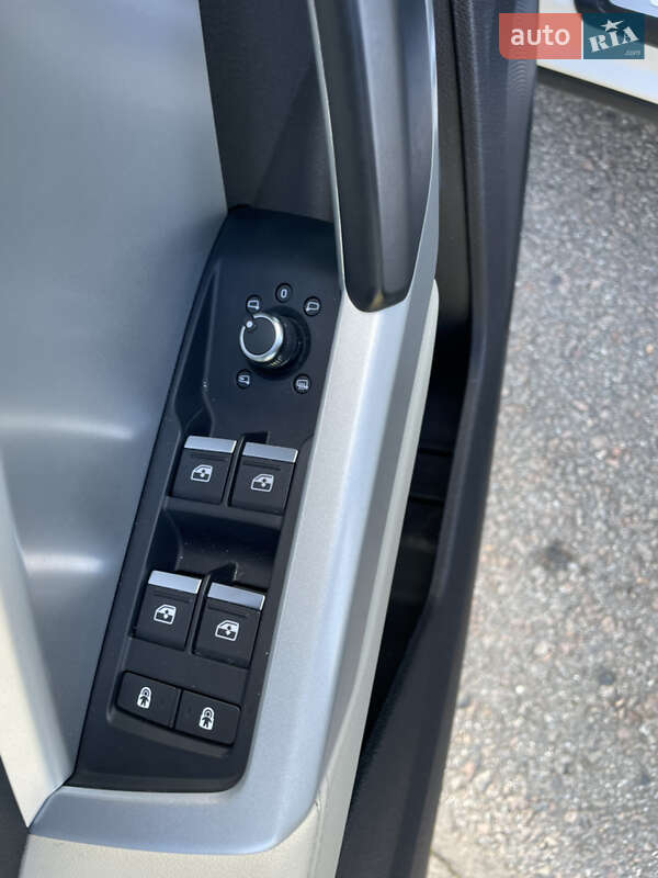 Внедорожник / Кроссовер Audi Q3 2021 в Ровно фото 37 Внедорожник / Кроссовер Audi Q3 2021 в Ровно