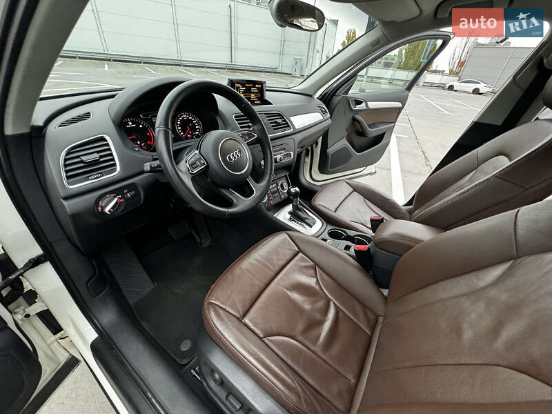 Внедорожник / Кроссовер Audi Q3 2013 в Киеве