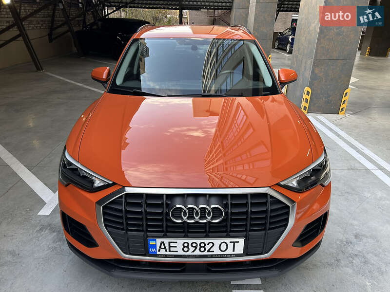 Внедорожник / Кроссовер Audi Q3 2020 в Каменском