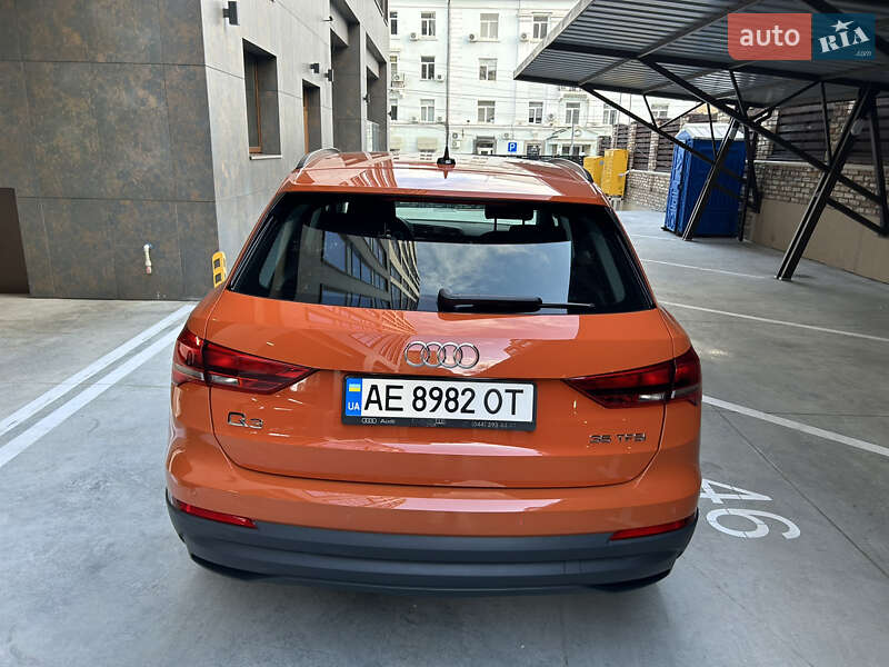 Внедорожник / Кроссовер Audi Q3 2020 в Каменском