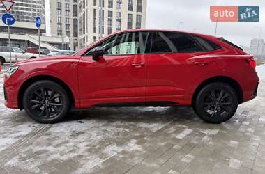 Позашляховик / Кросовер Audi Q3 2022 в Києві