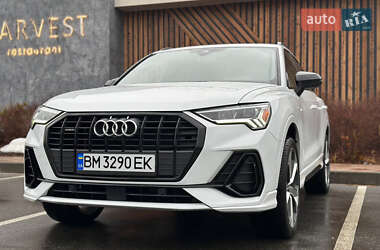 Позашляховик / Кросовер Audi Q3 2021 в Києві