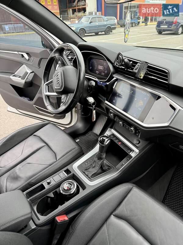 Позашляховик / Кросовер Audi Q3 2019 в Кам'янському