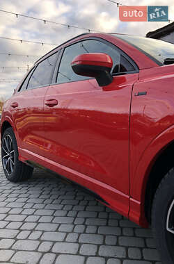 Внедорожник / Кроссовер Audi Q3 2023 в 