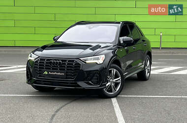 Позашляховик / Кросовер Audi Q3 2019 в Києві