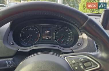 Позашляховик / Кросовер Audi Q3 2016 в 
