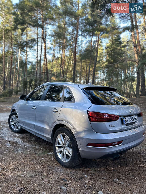 Внедорожник / Кроссовер Audi Q3 2017 в Полтаве