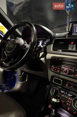 Внедорожник / Кроссовер Audi Q3 2018 в 