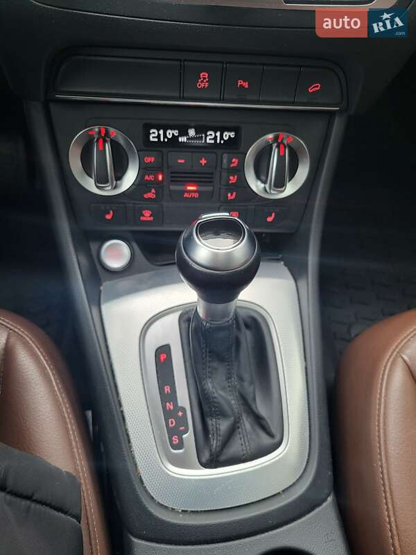 Внедорожник / Кроссовер Audi Q3 2015 в Киеве фото 19 Внедорожник / Кроссовер Audi Q3 2015 в Киеве