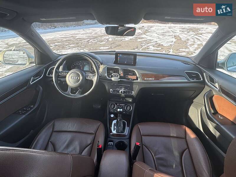 Внедорожник / Кроссовер Audi Q3 2015 в Тернополе