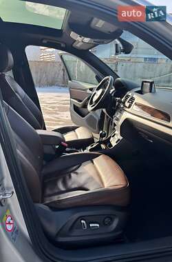 Внедорожник / Кроссовер Audi Q3 2015 в 