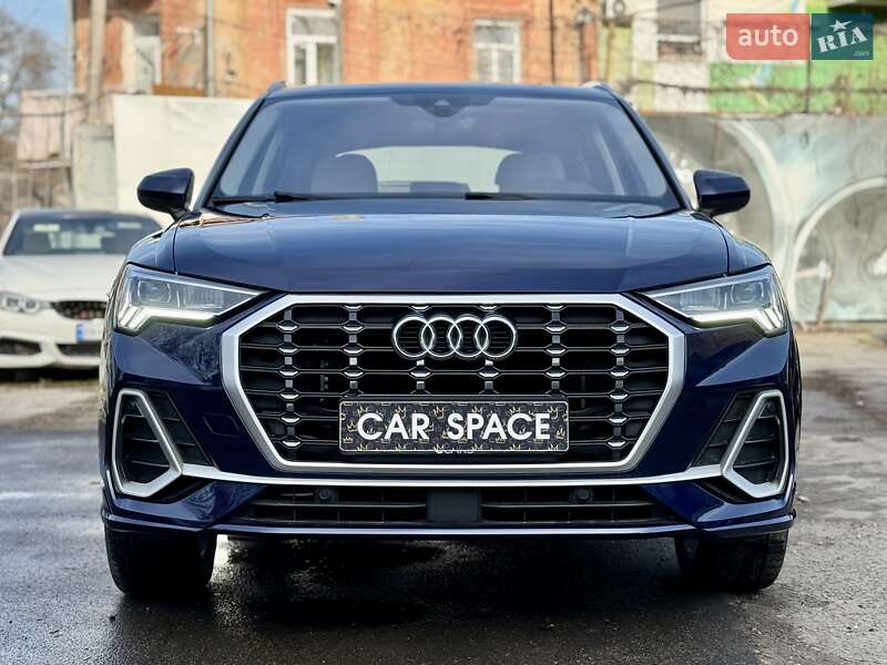 Позашляховик / Кросовер Audi Q3 2020 в Одесі