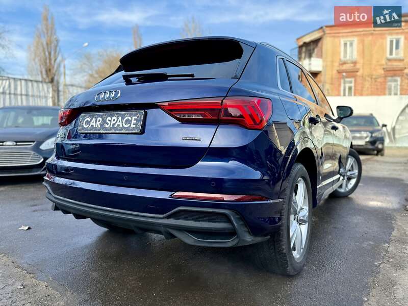 Позашляховик / Кросовер Audi Q3 2020 в Одесі