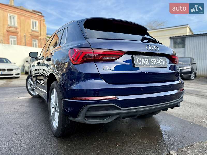 Позашляховик / Кросовер Audi Q3 2020 в Одесі
