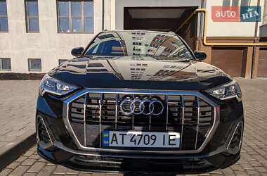 Позашляховик / Кросовер Audi Q3 2020 в Івано-Франківську