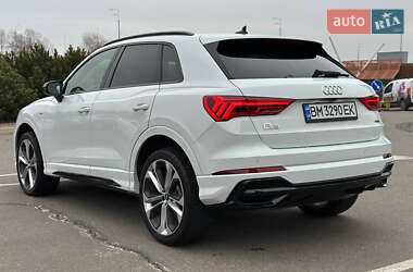 Внедорожник / Кроссовер Audi Q3 2021 в Киеве