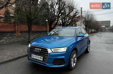 Позашляховик / Кросовер Audi Q3 2015 в 