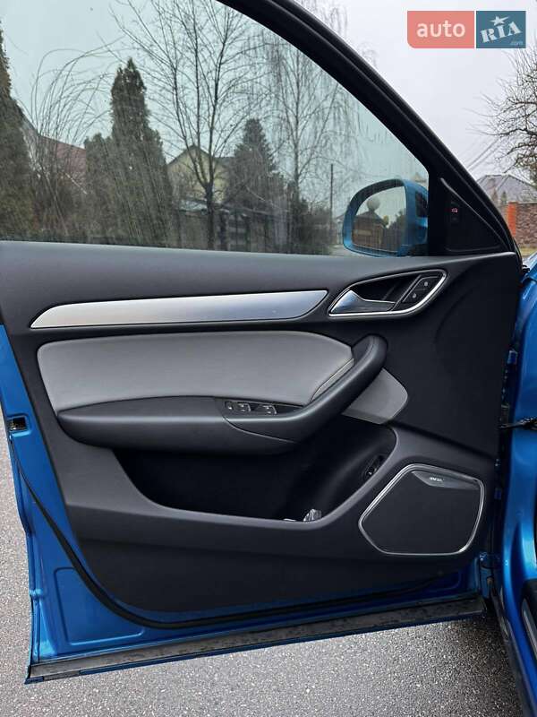 Позашляховик / Кросовер Audi Q3 2015 в Києві