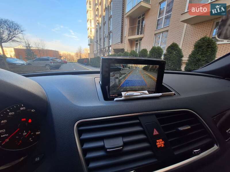 Внедорожник / Кроссовер Audi Q3 2017 в Черновцах