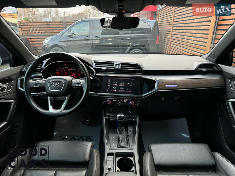 Позашляховик / Кросовер Audi Q3 2021 в Одесі