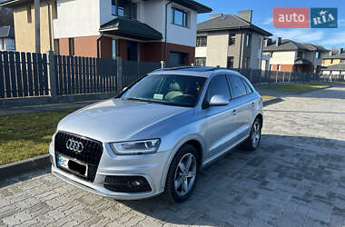 Внедорожник / Кроссовер Audi Q3 2015 в 