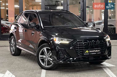 Внедорожник / Кроссовер Audi Q3 2019 в 