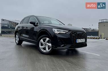 Позашляховик / Кросовер Audi Q3 2021 в Києві