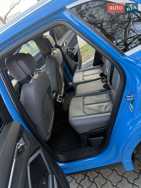 Внедорожник / Кроссовер Audi Q3 2019 в Одессе