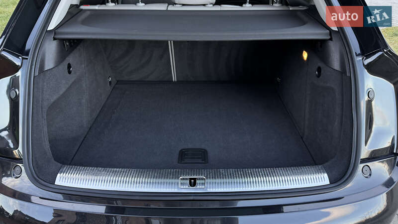 Внедорожник / Кроссовер Audi Q3 2012 в Ивано-Франковске