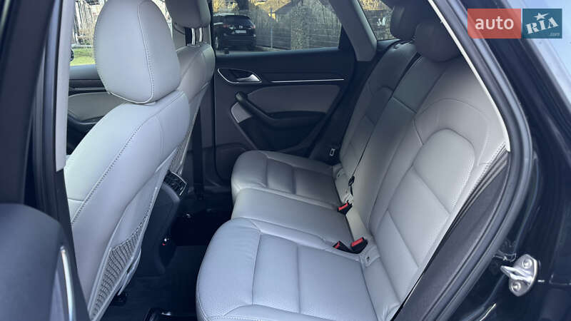Внедорожник / Кроссовер Audi Q3 2012 в Ивано-Франковске