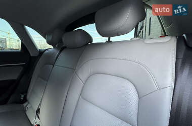 Внедорожник / Кроссовер Audi Q3 2012 в 