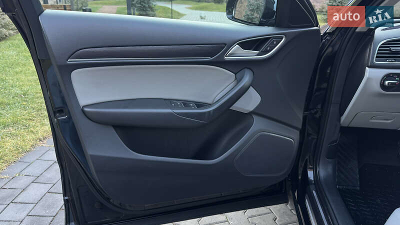 Внедорожник / Кроссовер Audi Q3 2012 в Ивано-Франковске