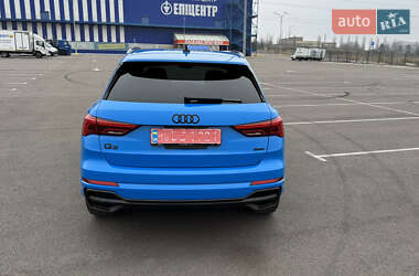 Внедорожник / Кроссовер Audi Q3 2023 в 