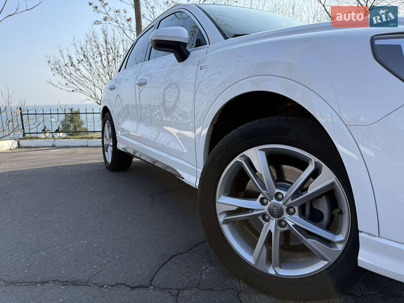 Внедорожник / Кроссовер Audi Q3 2020 в Одессе фото 10 Внедорожник / Кроссовер Audi Q3 2020 в Одессе
