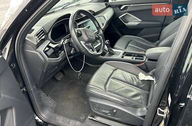 Внедорожник / Кроссовер Audi Q3 2020 в 