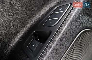Внедорожник / Кроссовер Audi Q3 2022 в 